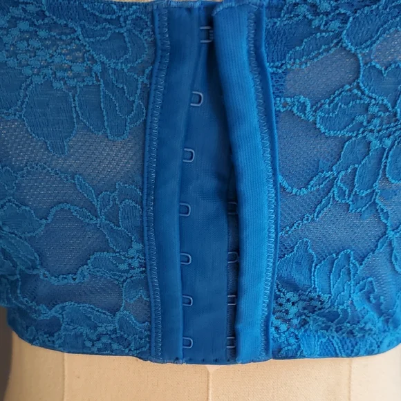 Nwt Victoria's Secret Push Up Blue  Bra with Molded Cups - Picture 7 of 15